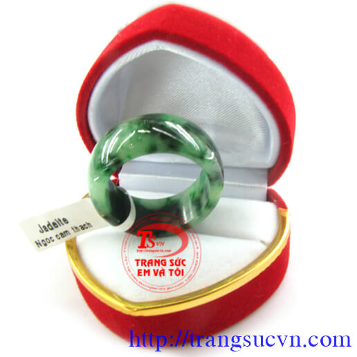 Nhẫn nam phỉ th&uacute;y