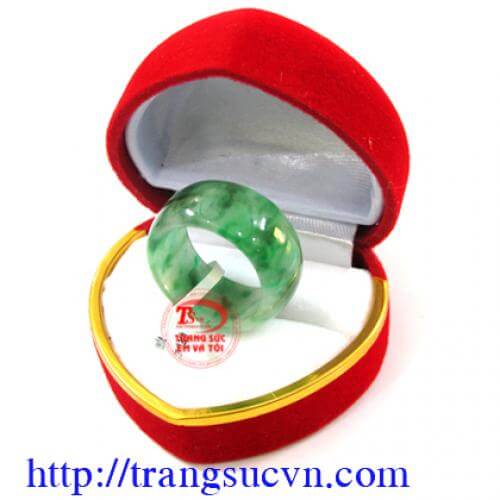 Nhẫn ngọc natural jadeite Nhẫn ngọc natural jadeite