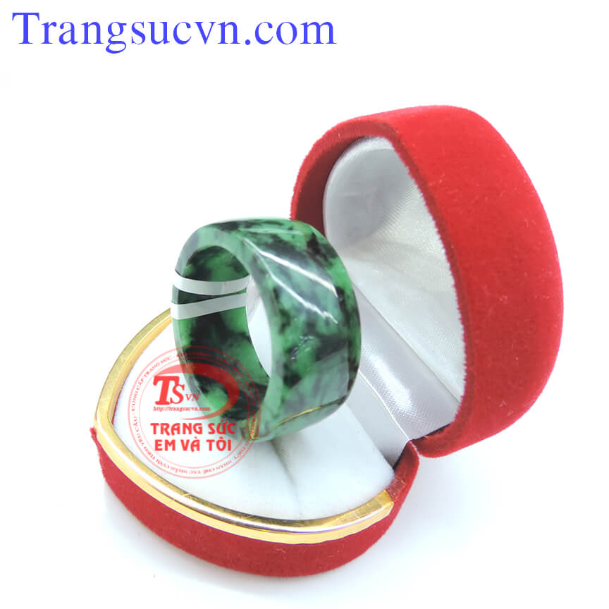 Nhẫn ngọc phỉ th&uacute;y