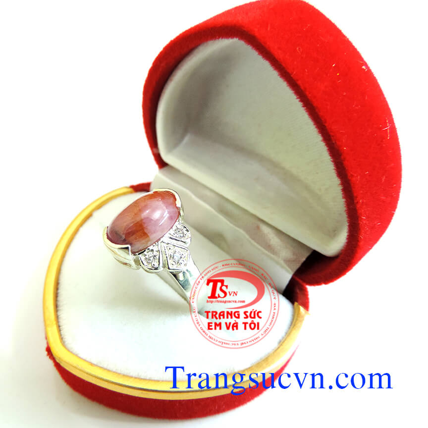 Nhẫn nữ ruby bạc ta, nhẫn nữ đep,nhẫn nữ đ&aacute; qu&yacute; https://trangsucvn.com/