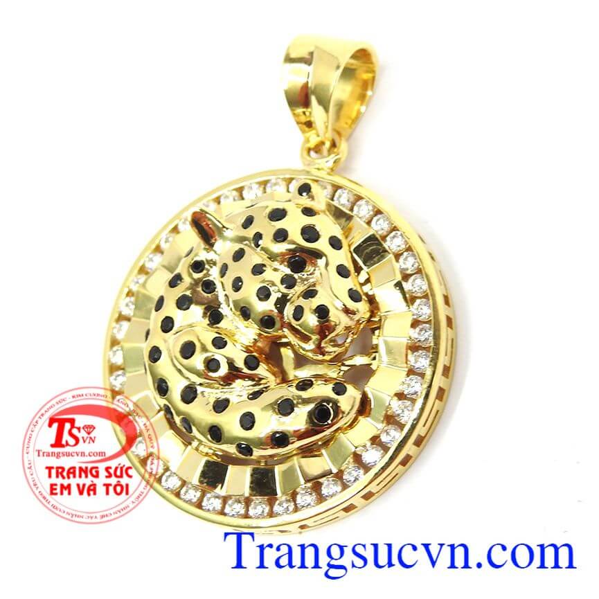 Mặt dây chuyền nam dũng mãnh, Mặt dây hình con báo đốm thể hiện sự nhanh nhạy linh hoạt