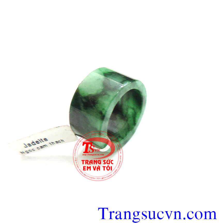 Nhẫn Ngọc Phỉ Th&uacute;y Jadeite - Ngọc cẩm thạch thi&ecirc;n nhi&ecirc;n