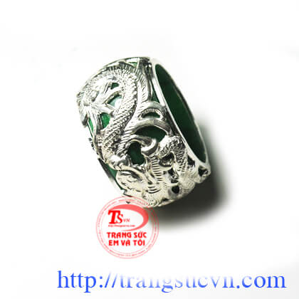 Nhẫn ngọc bọc bạc cao cấp