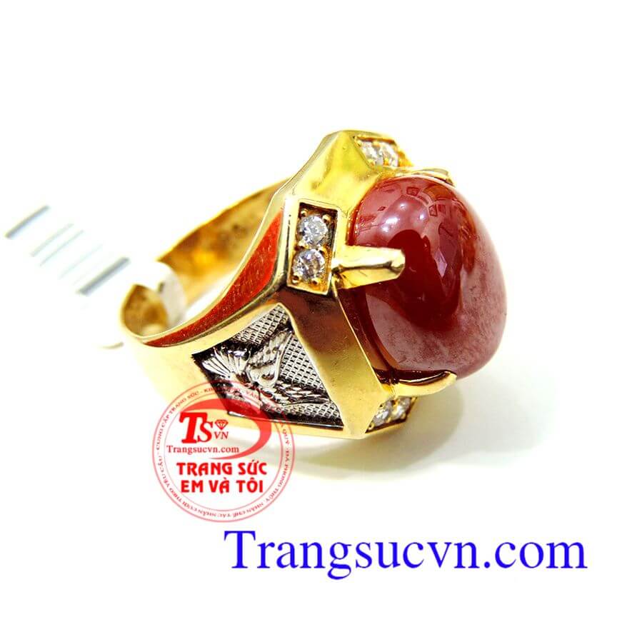 Nhẫn nam đại bàng đá đỏ vàng nhan nam đẹp, nhẫn nam vàng tây dành cho nam sang trọng và đẳng cấp phái mạnh mang lại quyền lực chiếc nhẫn và may mắn,hợp thời trang,chất lượng đảm bảo, Uy tín với đánh gia của khách hàng tốt và ưa chuộng sản phẫn nhẫn nam đẹp