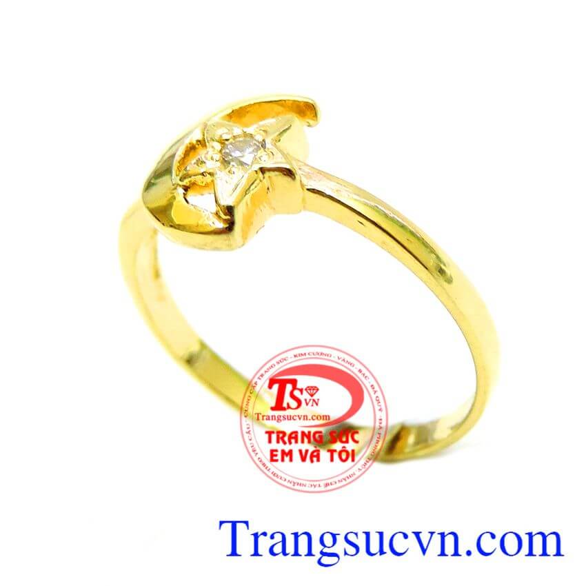 Nhẫn ánh trăng và vì sao, Nhẫn nữ vàng, nhẫn nữ xinh xắn sang trọng