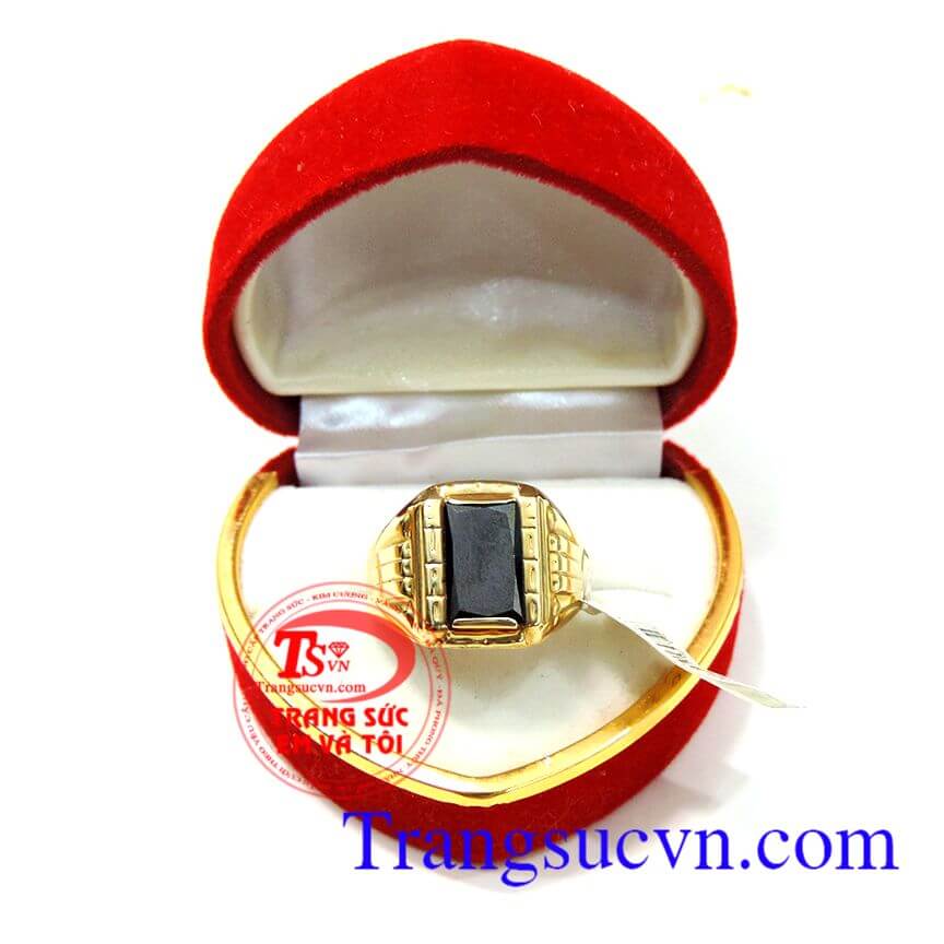 Nhẫn vàng đá đen nhan nam đẹp, nhẫn nam vàng tây dành cho nam sang trọng và đẳng cấp phái mạnh mang lại quyền lực chiếc nhẫn và may mắn,hợp thời trang,chất lượng đảm bảo, Uy tín với đánh gia của khách hàng tốt và ưa chuộng sản phẫn nhẫn nam đẹp