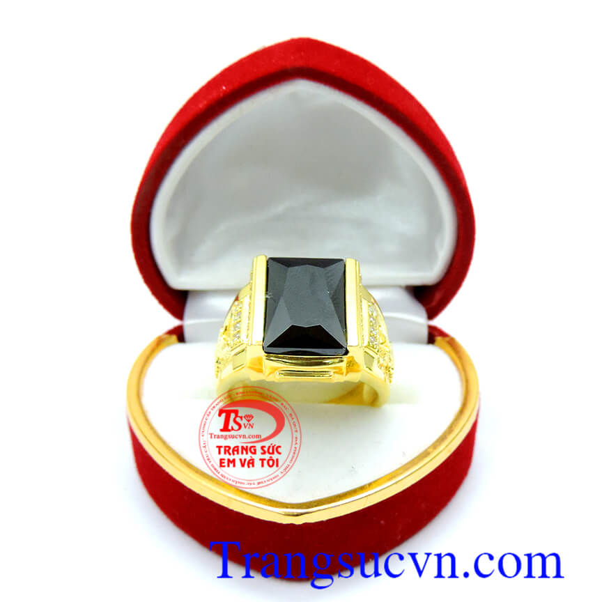 Nhẫn vàng nam đá đen nhẫn nam phù hợp đeo ngón giữa và ngón áp út, sản phẩm nhẫn nam vàng tây được khách hàng bình chọn nhiều năm uy tín