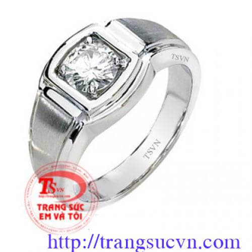 nhan_nam_gan_da_kim_cuong_nhan_Tao